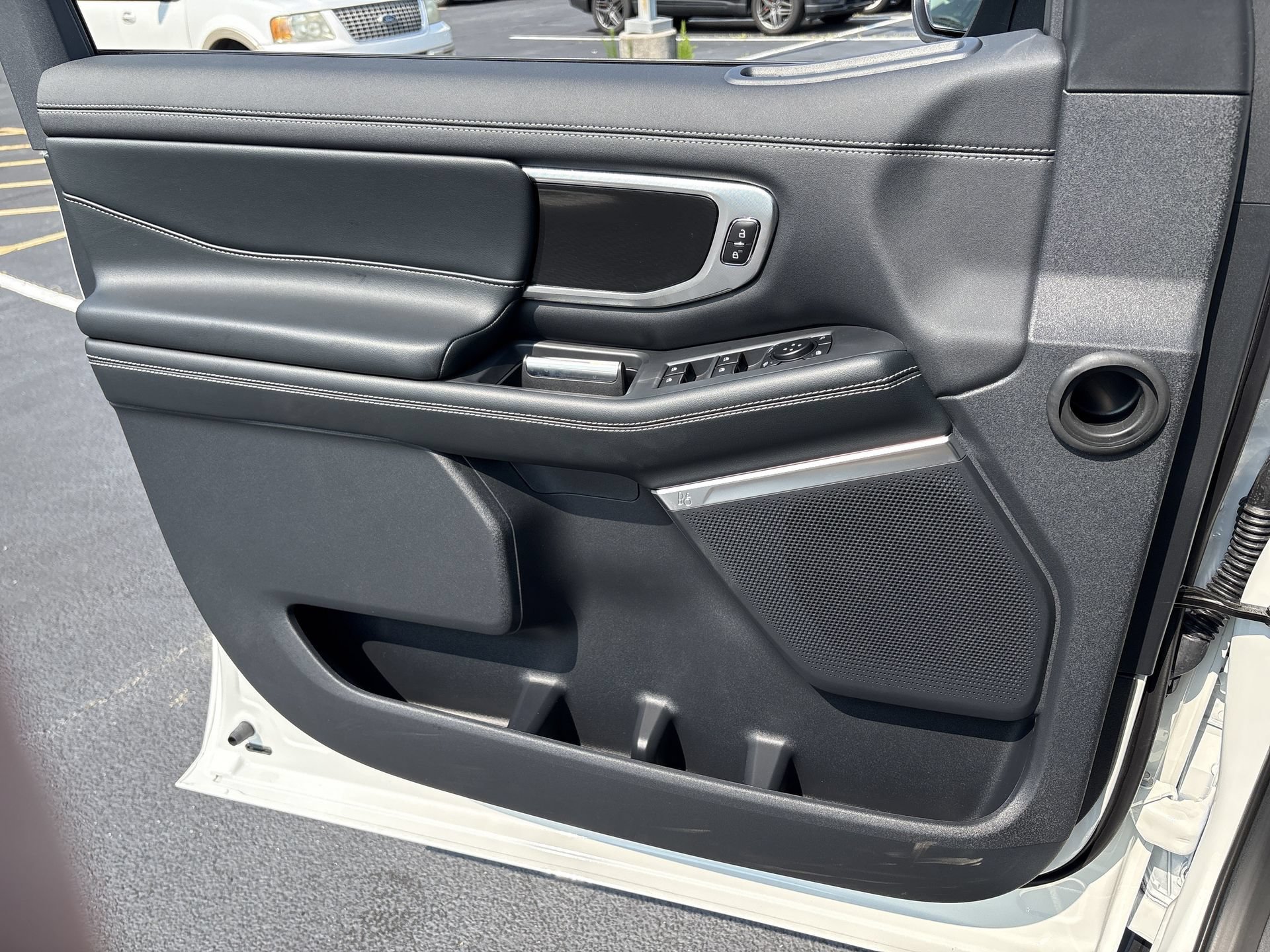New 2027 Ford Expedition Platinum w/ Stealth Appearance Package RWD image 18