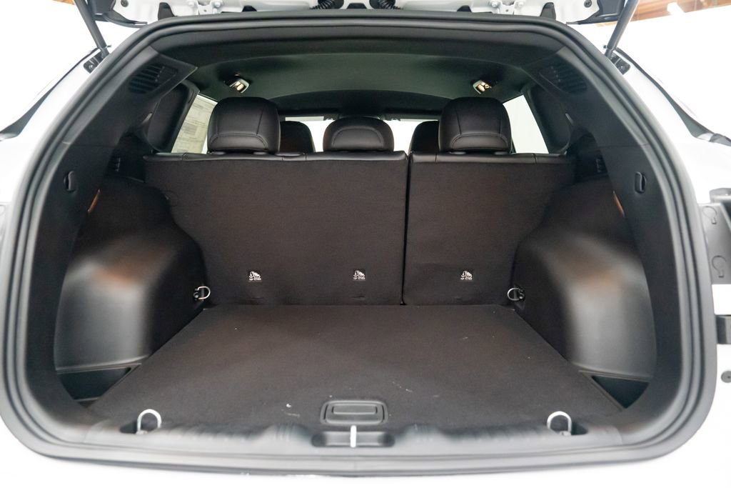 New 2026 Jeep Compass Latitude image 8