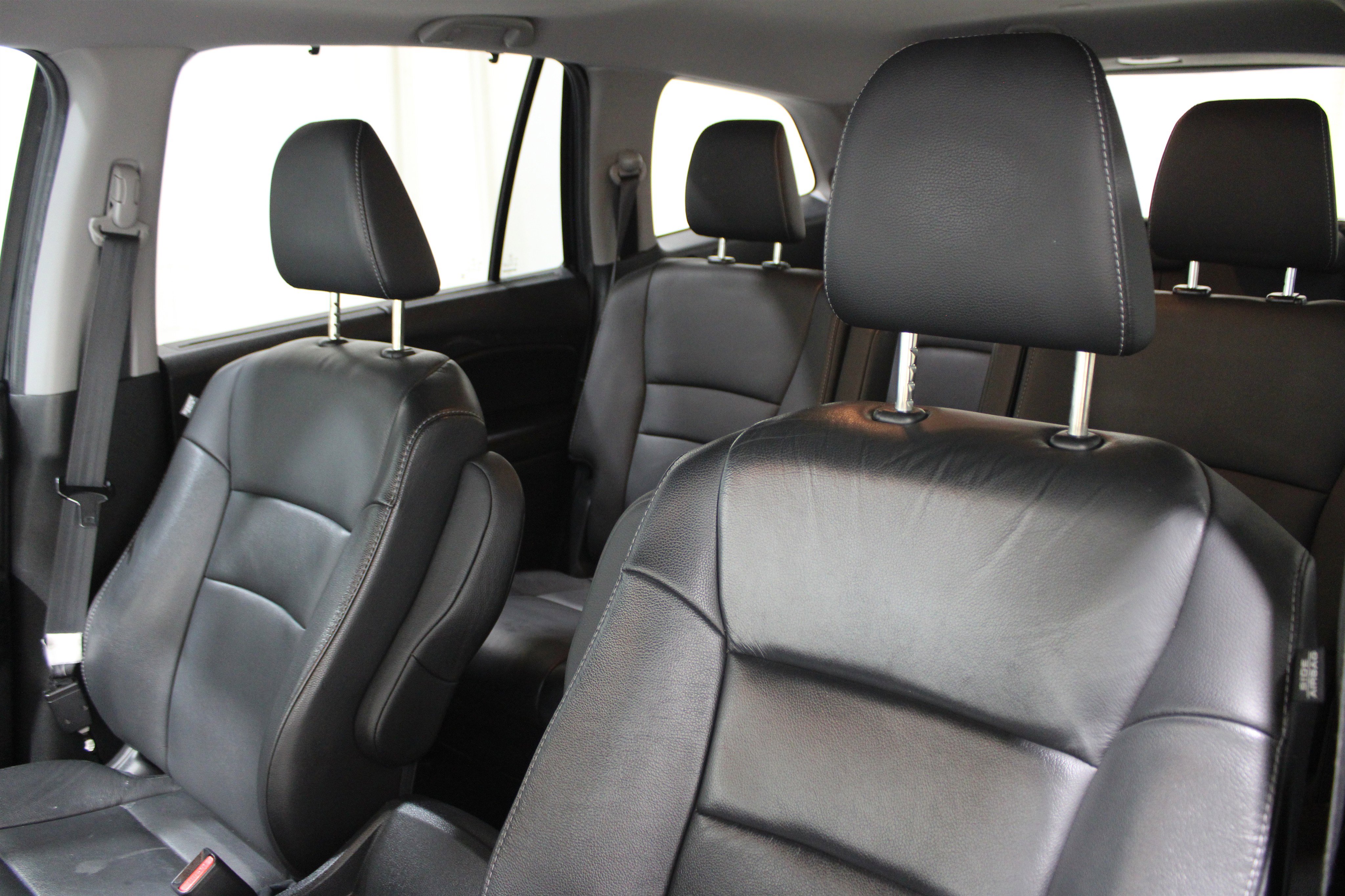 Used 2021 Honda Pilot Touring image 5