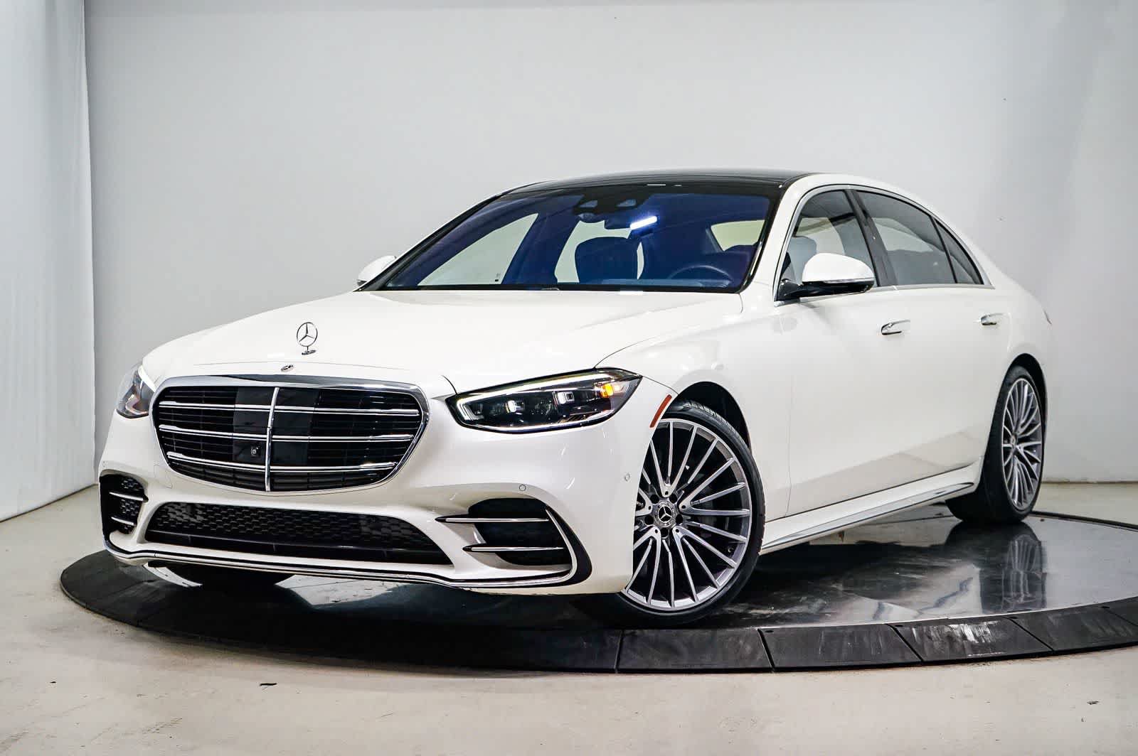 Used 2022 Mercedes-Benz S 500 4MATIC image 1