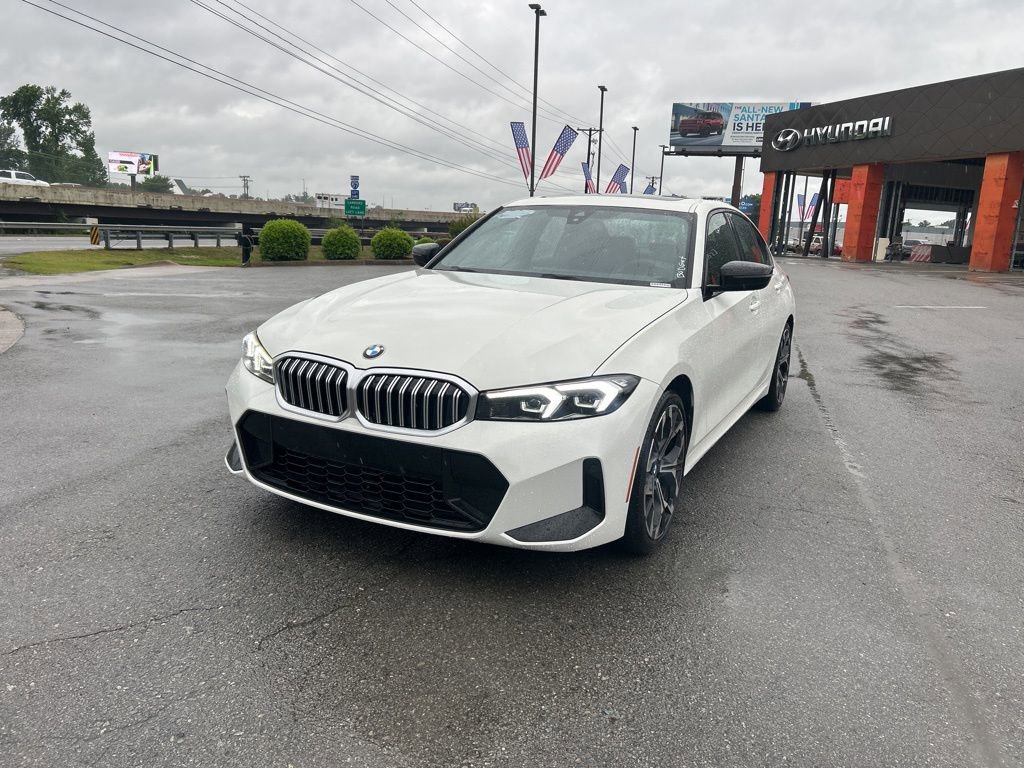 Used 2025 BMW 330i Sedan w/ M Sport Package RWD image 5