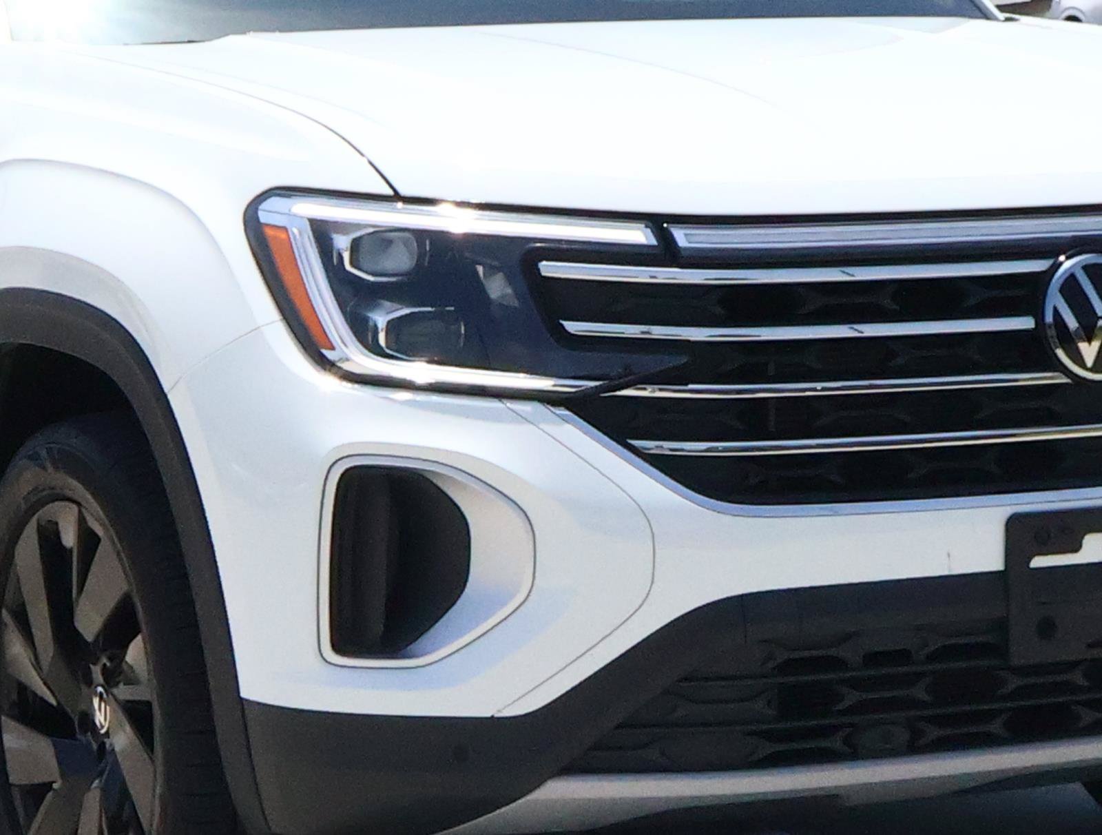 Used 2025 Volkswagen Atlas SE FWD image 7