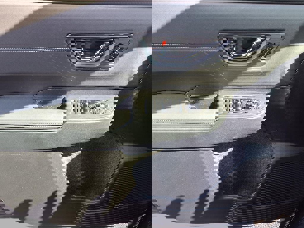 New 2026 Subaru Outback Touring image 11