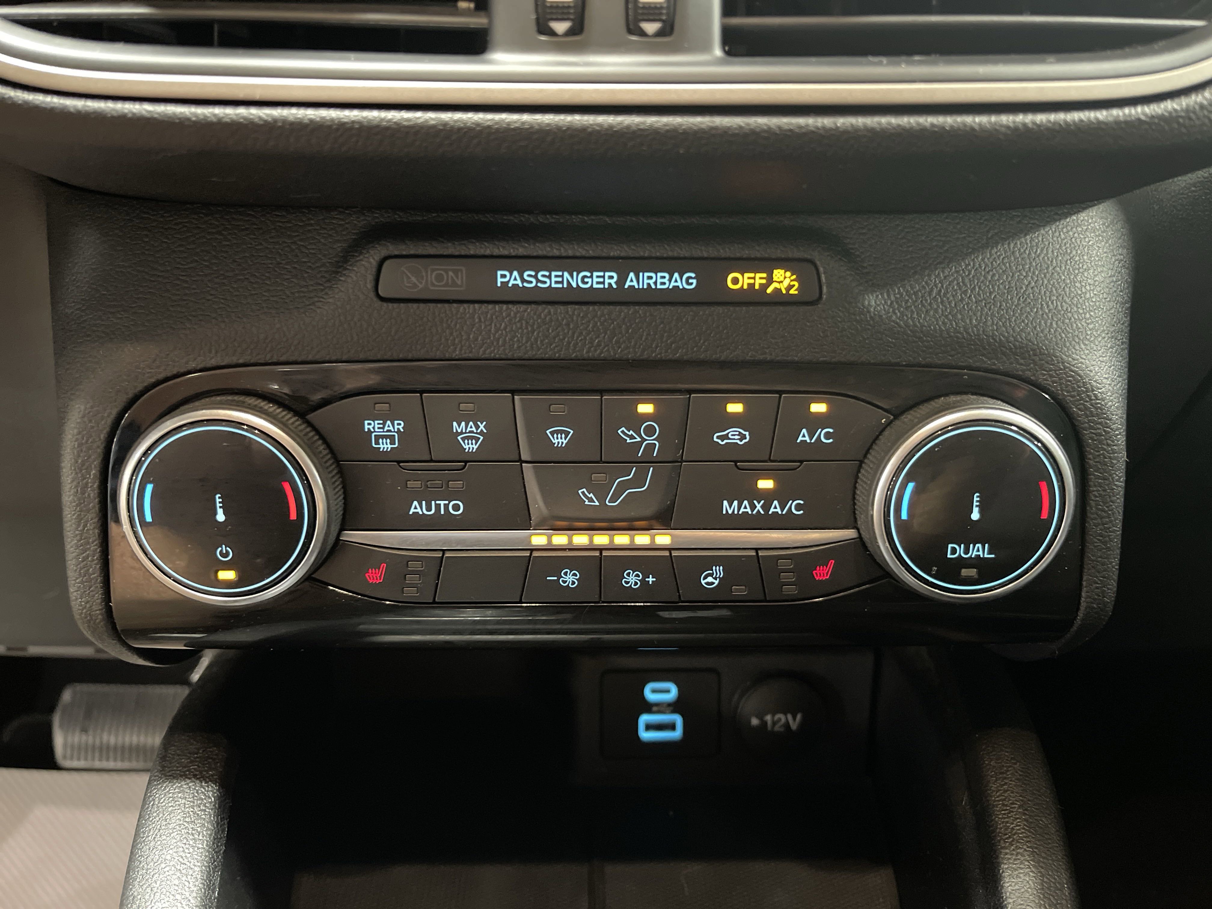 Used 2022 Ford Escape SEL image 23