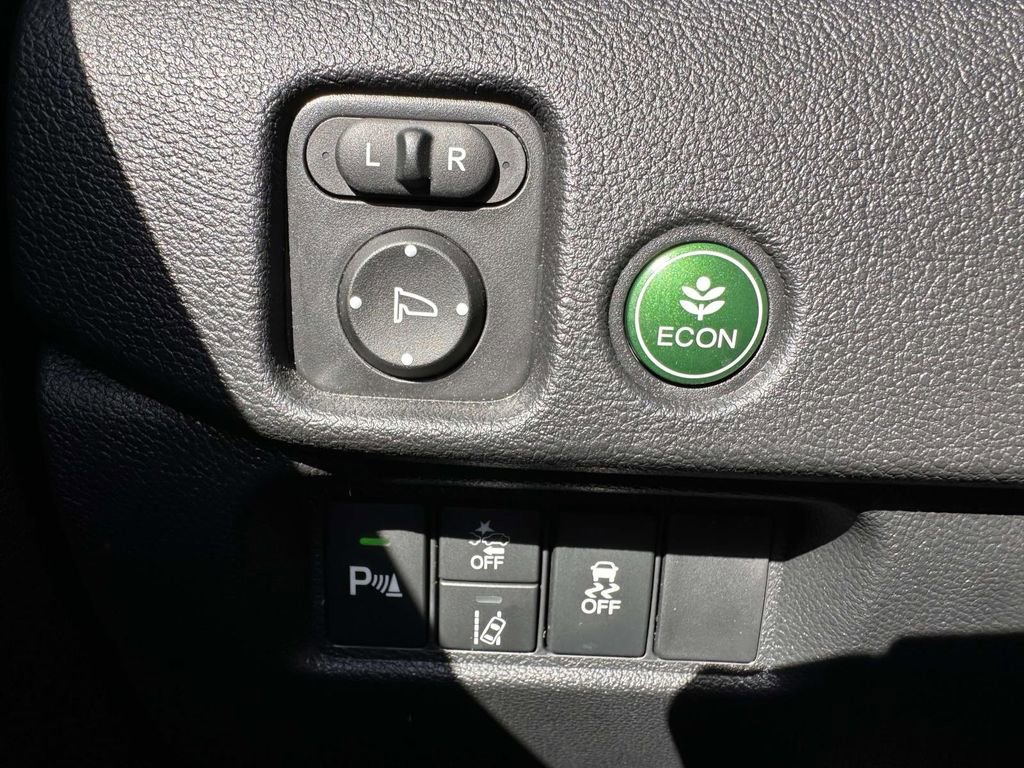 Used 2025 Honda Passport EX-L image 18
