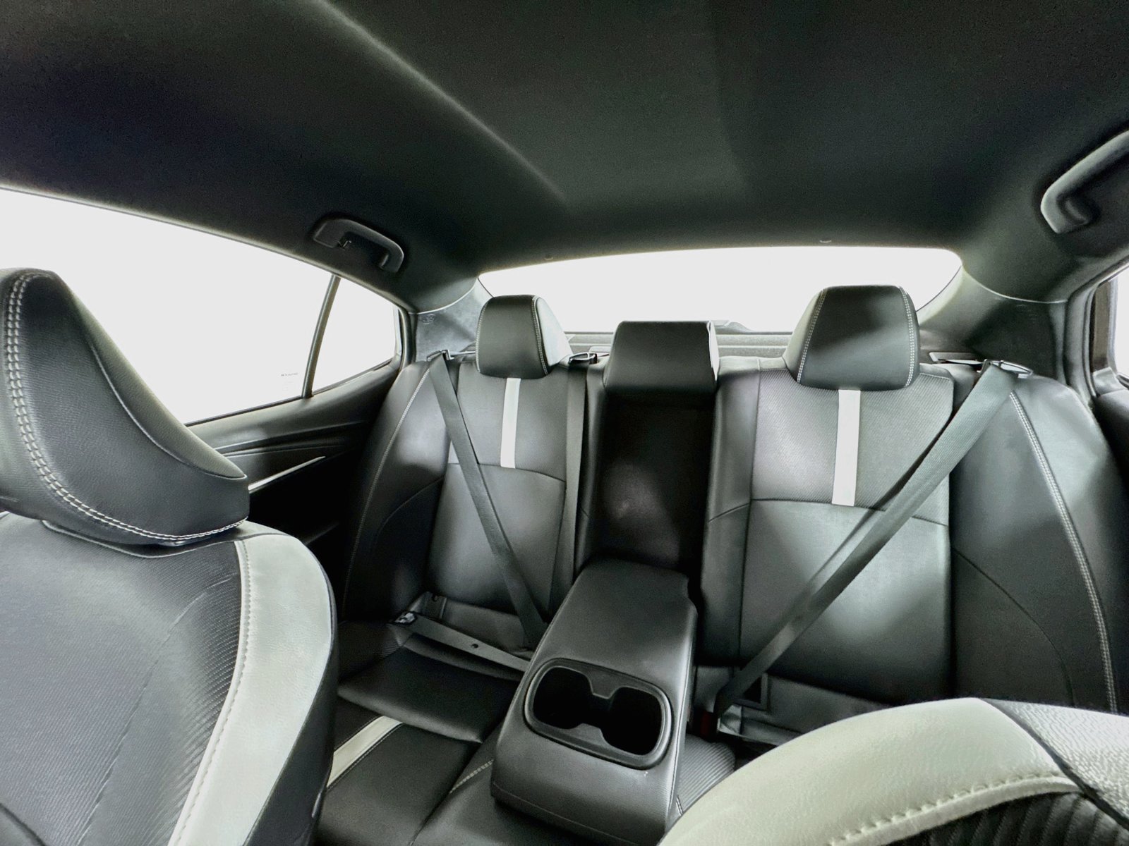 Used 2025 Toyota Camry SE FWD image 23