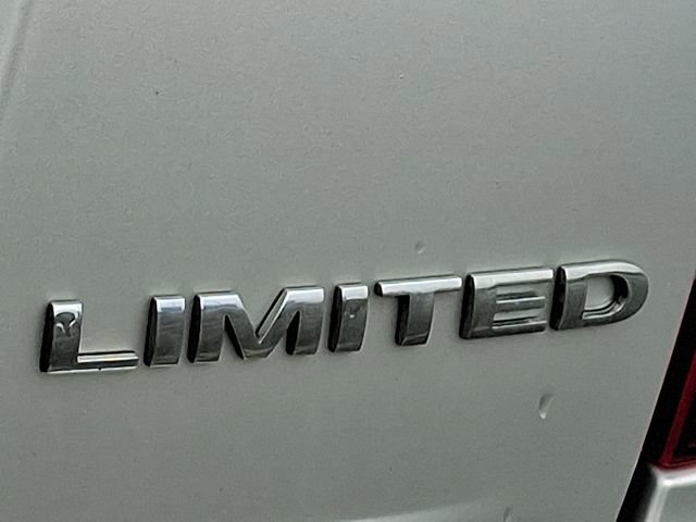 Used 2013 Ford Edge Limited image 30