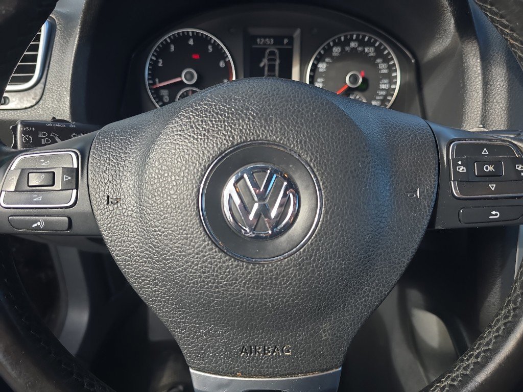 Used 2013 Volkswagen Eos Executive image 23