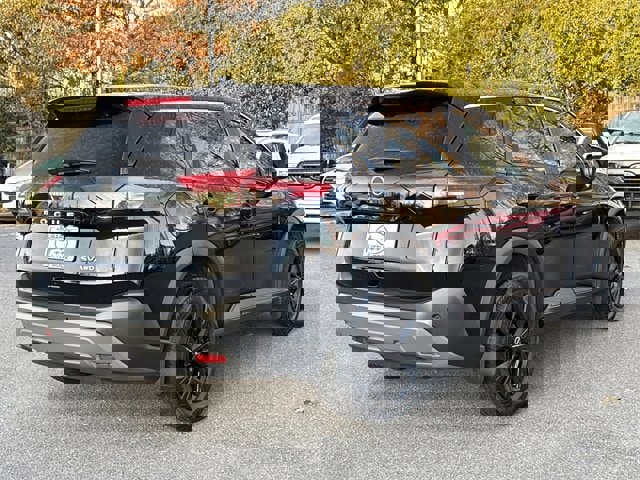 Used 2023 Nissan Rogue SV image 3