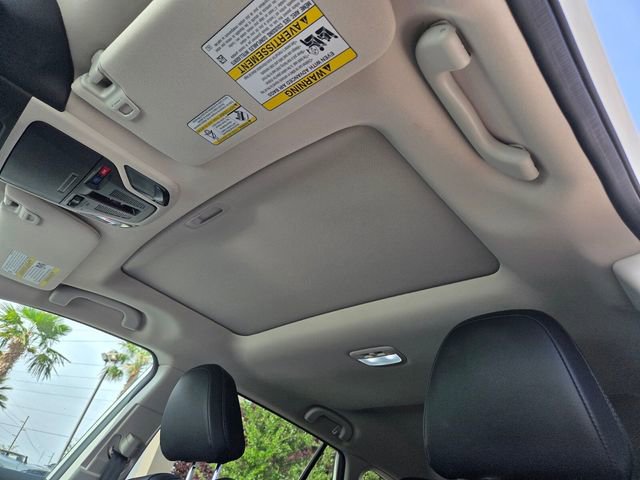 Used 2023 Subaru Outback Touring XT AWD/4WD image 11