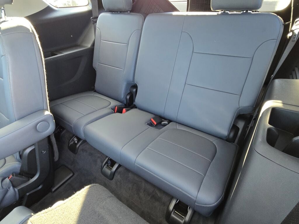 Used 2020 Chevrolet Traverse Premier w/ LPO, Floor Liner Package image 19