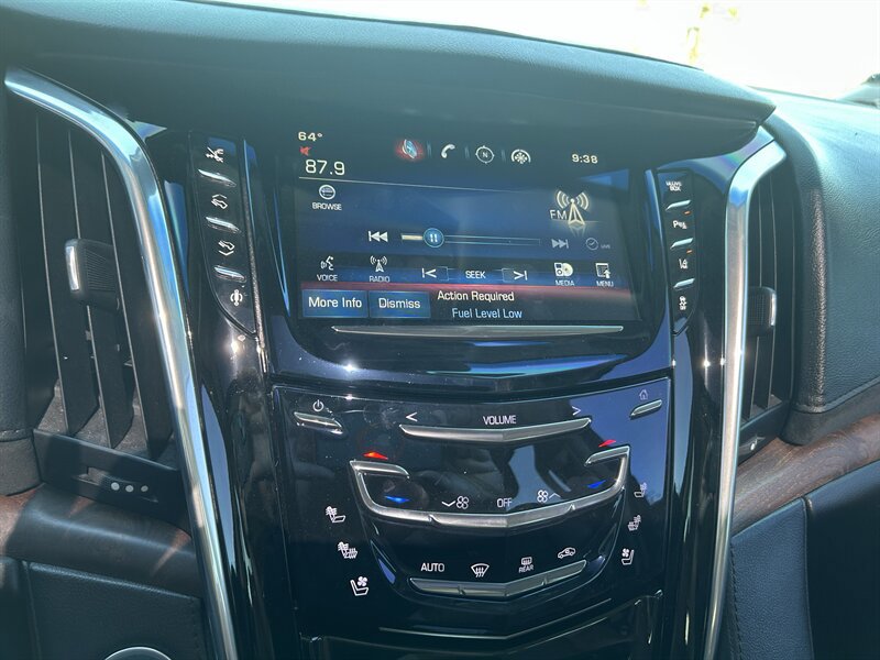 Used 2015 Cadillac Escalade Premium AWD/4WD image 19