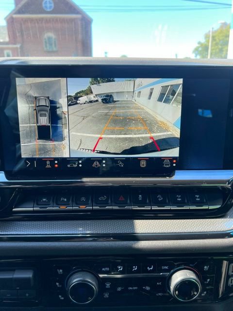 Used 2024 Chevrolet Silverado 1500 ZR2 w/ Technology Package image 38