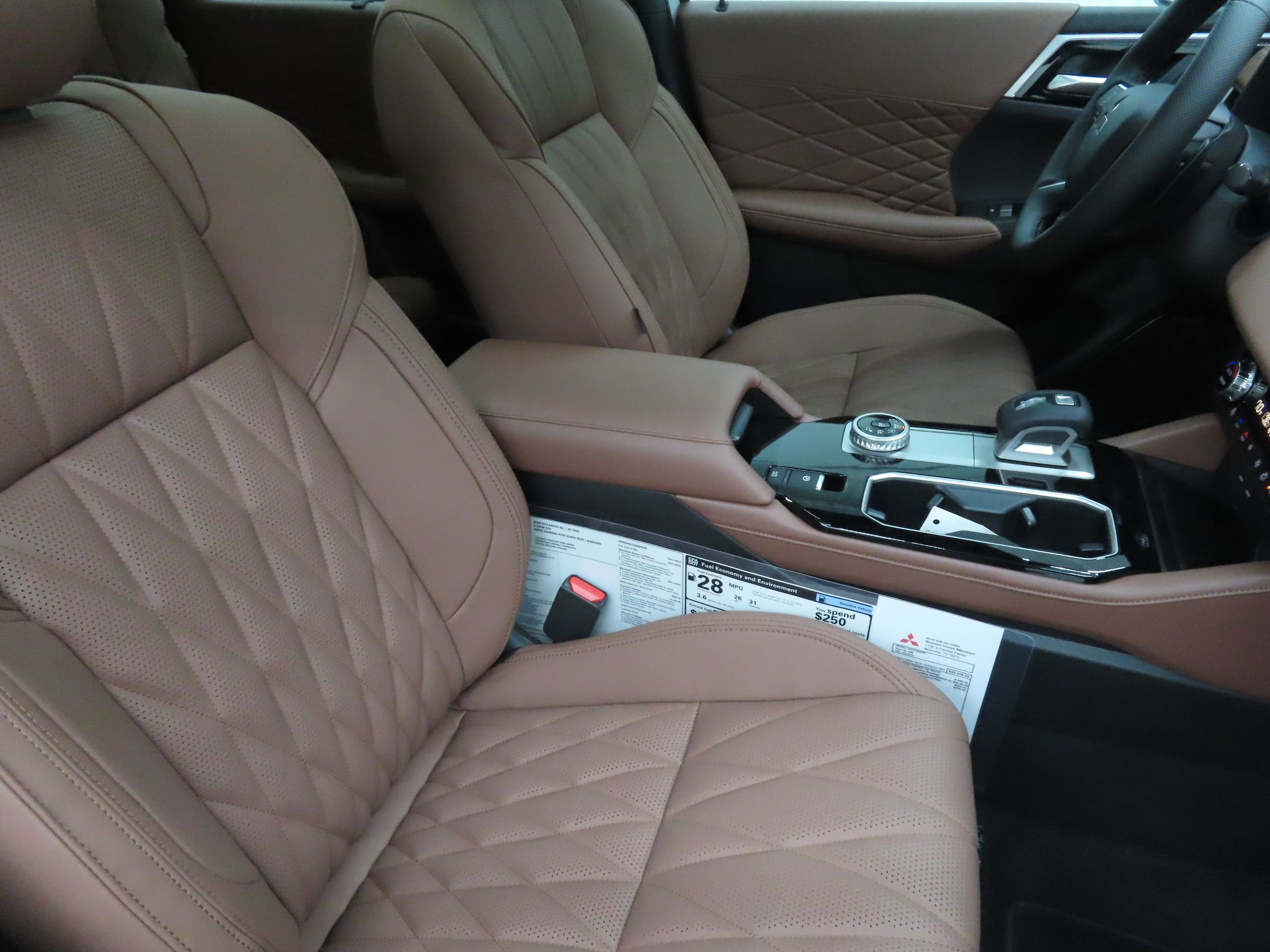 New 2026 Mitsubishi Outlander SEL image 25