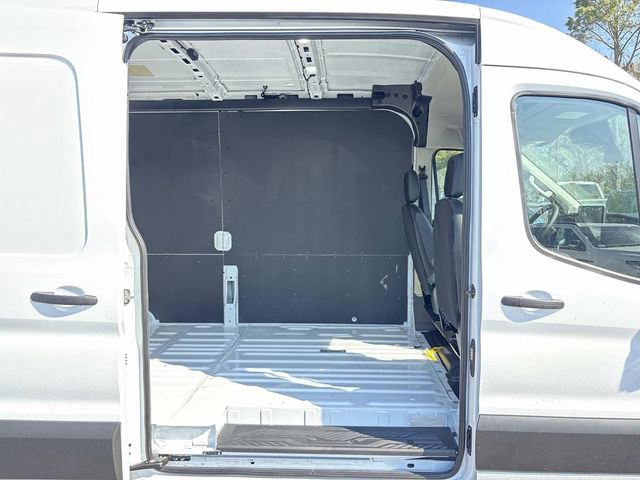 New 2026 Ford Transit 250 148 Medium Roof RWD image 18