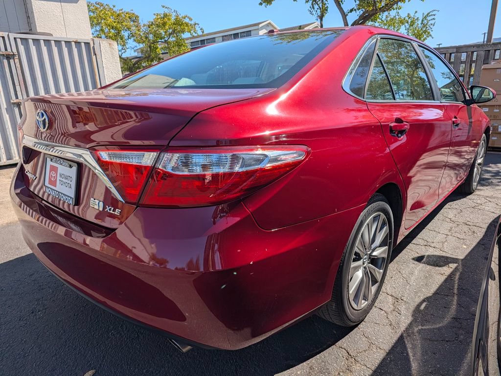 Used 2015 Toyota Camry XLE w/ Moonroof Package FWD image 9