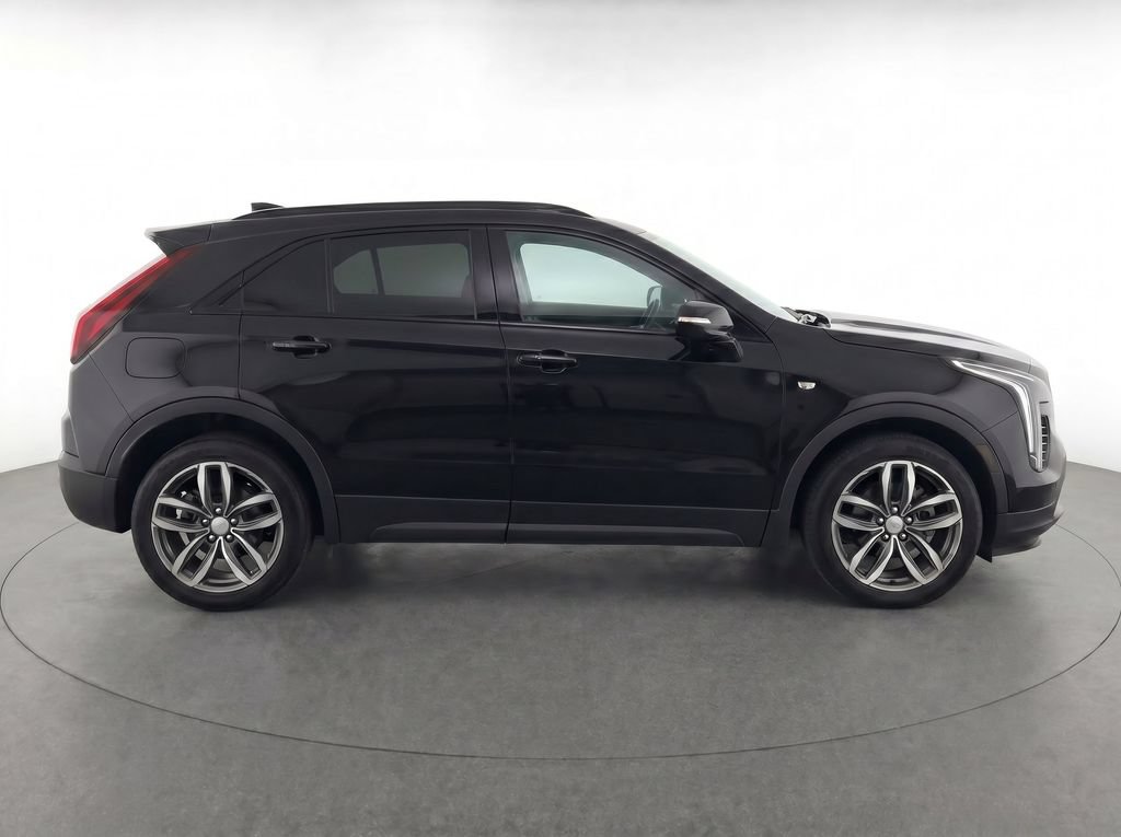 Used 2022 Cadillac XT4 Sport w/ Comfort Package AWD/4WD image 8