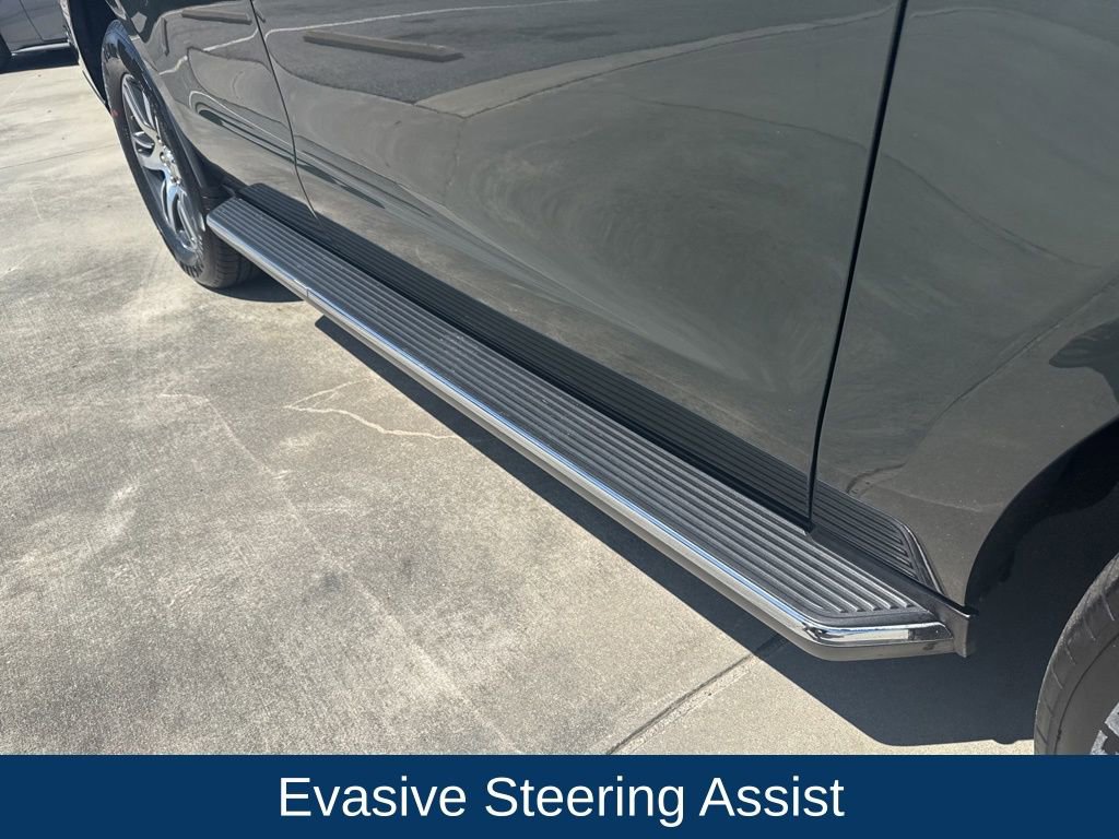 Used 2023 Ford Expedition XLT image 9