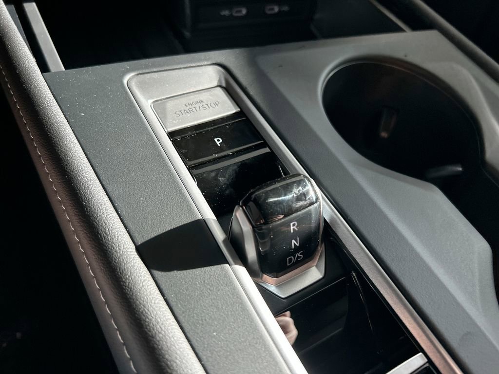 New 2026 Volkswagen Atlas Cross Sport SE image 29