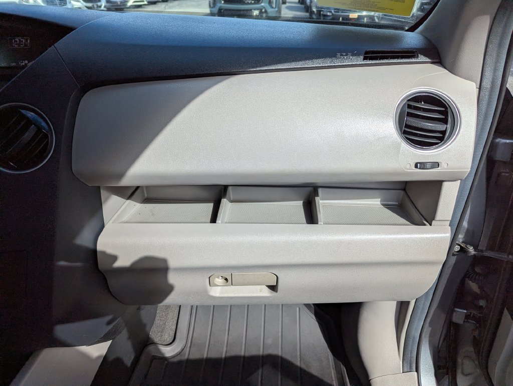 Used 2010 Honda Pilot LX image 31