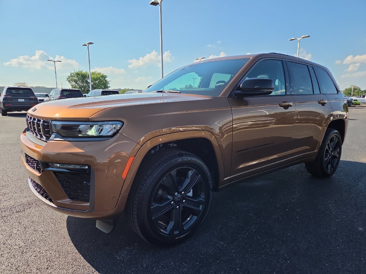New 2027 Jeep Grand Cherokee Limited AWD/4WD image 27