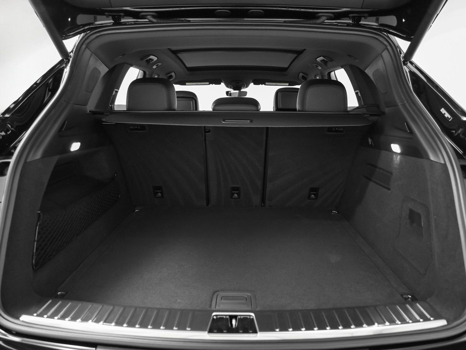 Certified 2025 Porsche Cayenne image 16