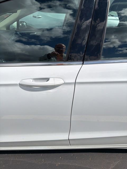Used 2019 Ford Fusion SE FWD image 5