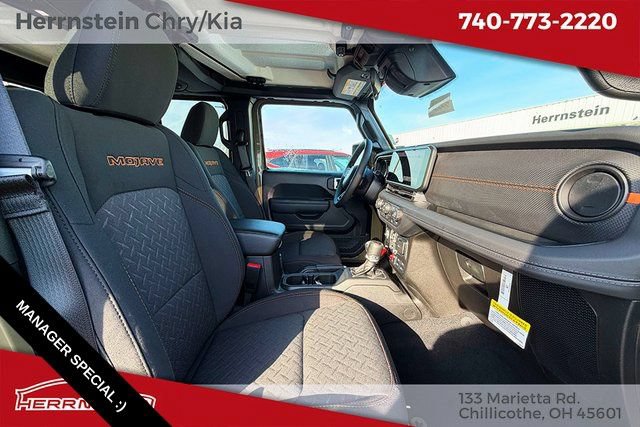 New 2026 Jeep Gladiator Mojave w/ Steel Bumper Group AWD/4WD image 22