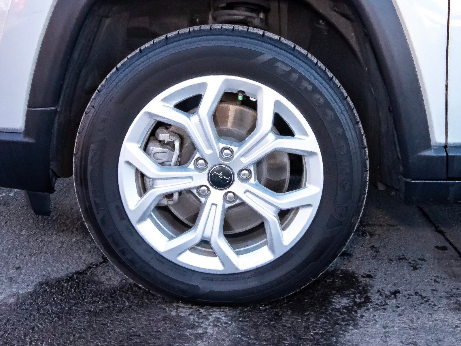 Used 2025 Jeep Compass Latitude image 51