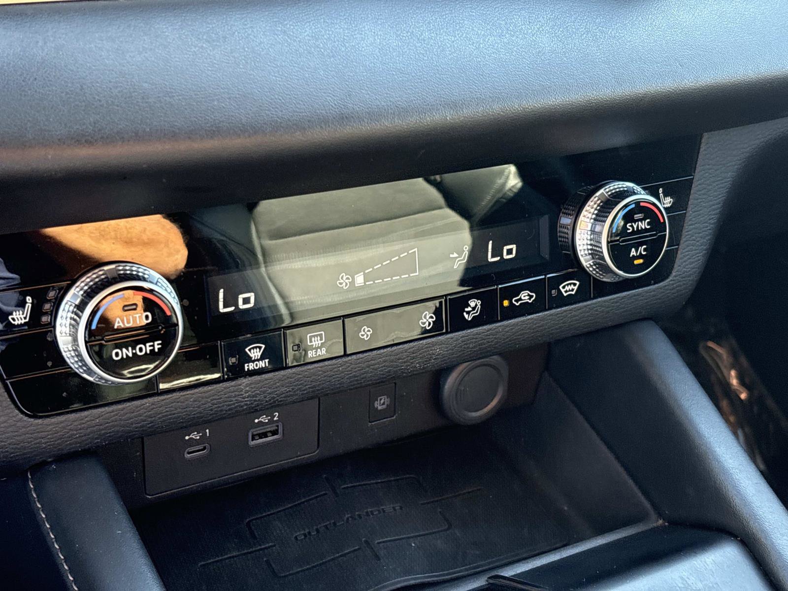 Used 2022 Mitsubishi Outlander SE image 21
