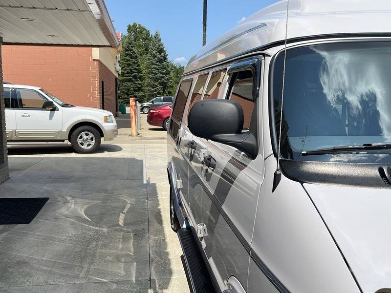 Used 1999 Dodge B1500 RWD image 7