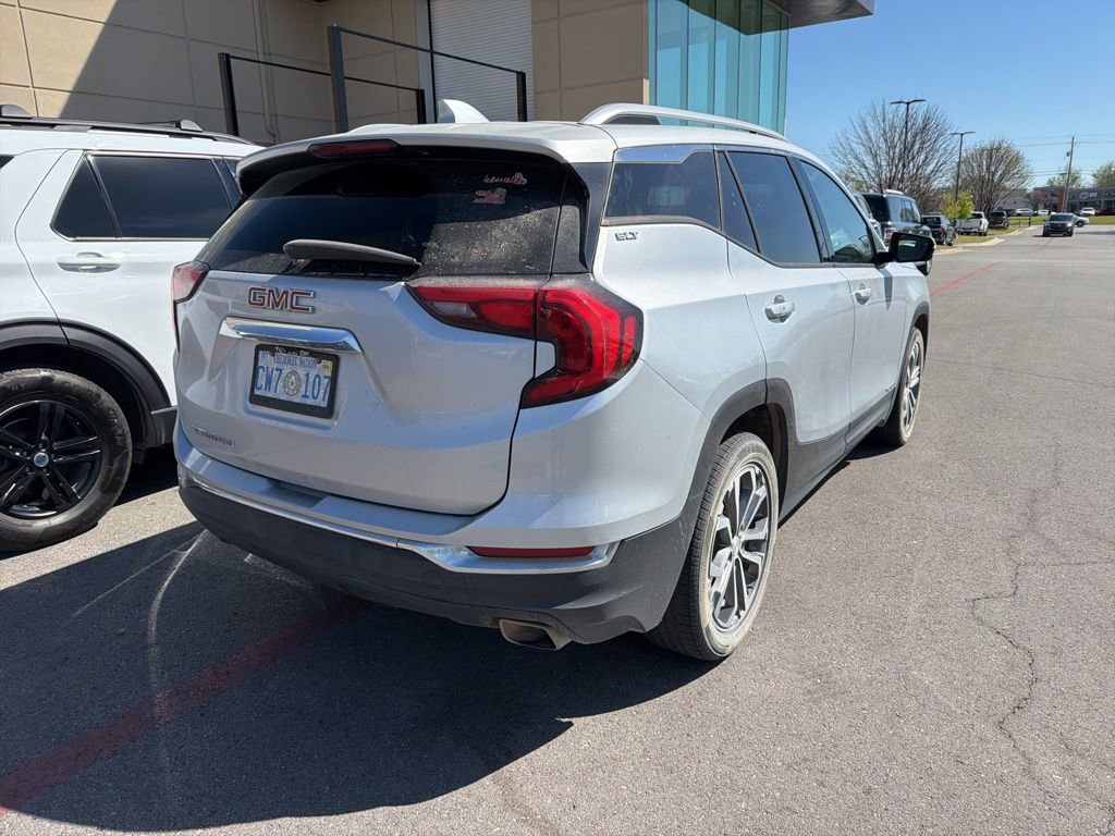 Used 2020 GMC Terrain SLT w/ Preferred Package image 9