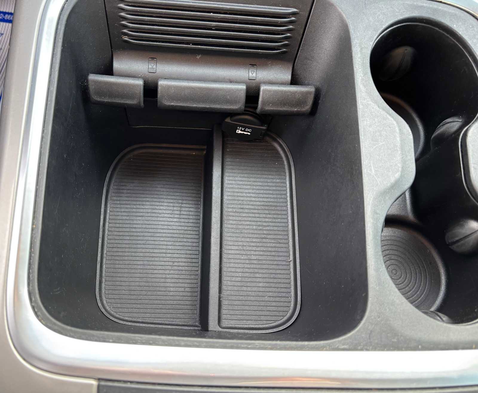 Used 2020 RAM 1500 Classic SLT w/ Luxury Group image 23