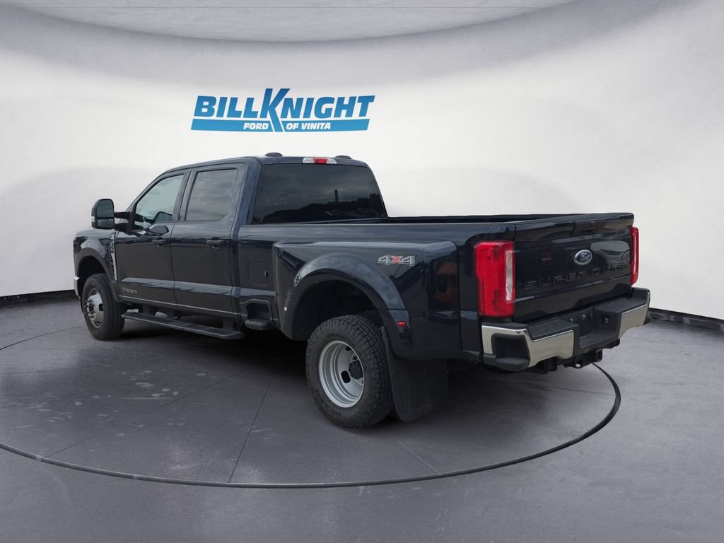 Used 2025 Ford F350 XLT AWD/4WD image 3