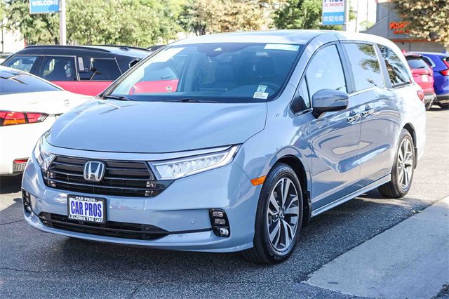Certified 2024 Honda Odyssey Touring image 5