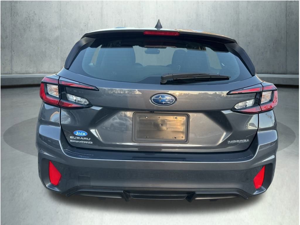 Used 2024 Subaru Impreza 2.0i Sport image 4