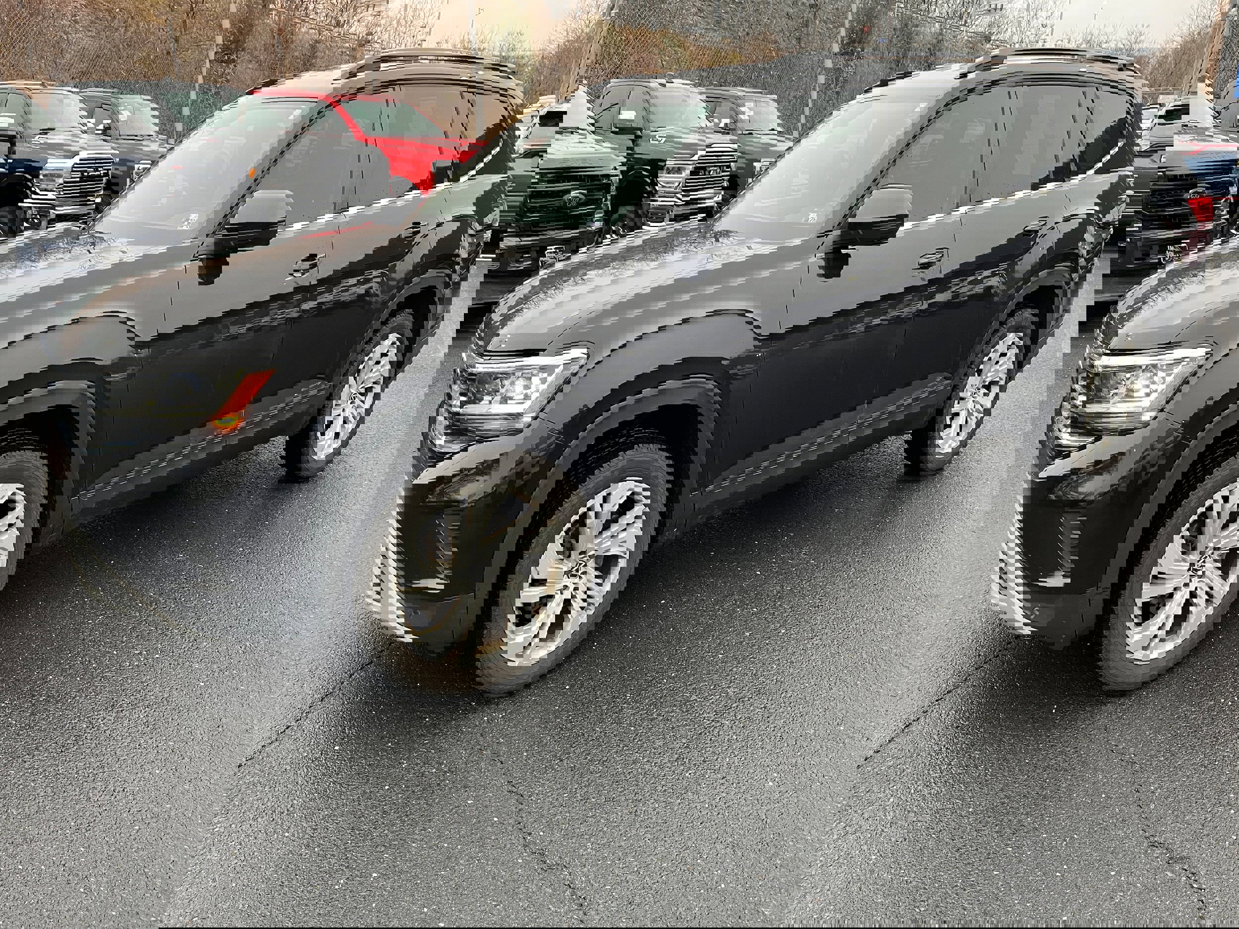 Used 2021 Volkswagen Atlas SE image 26