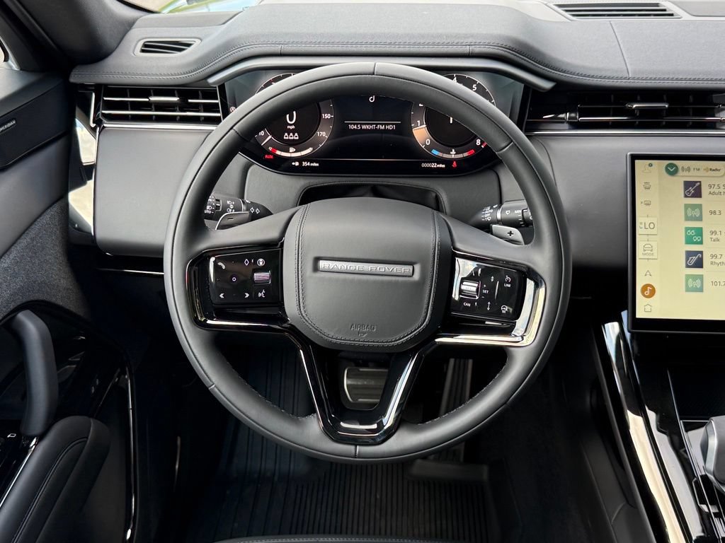 New 2026 Land Rover Range Rover Sport Dynamic SE AWD/4WD image 17