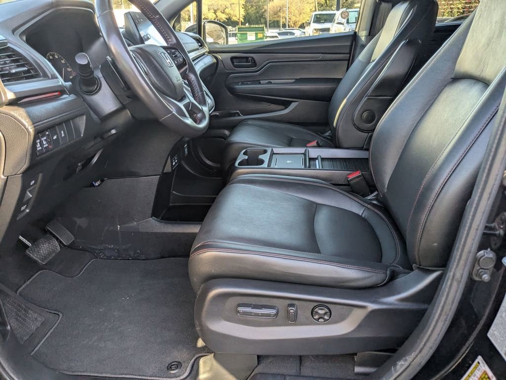 Used 2025 Honda Odyssey Sport-L image 11