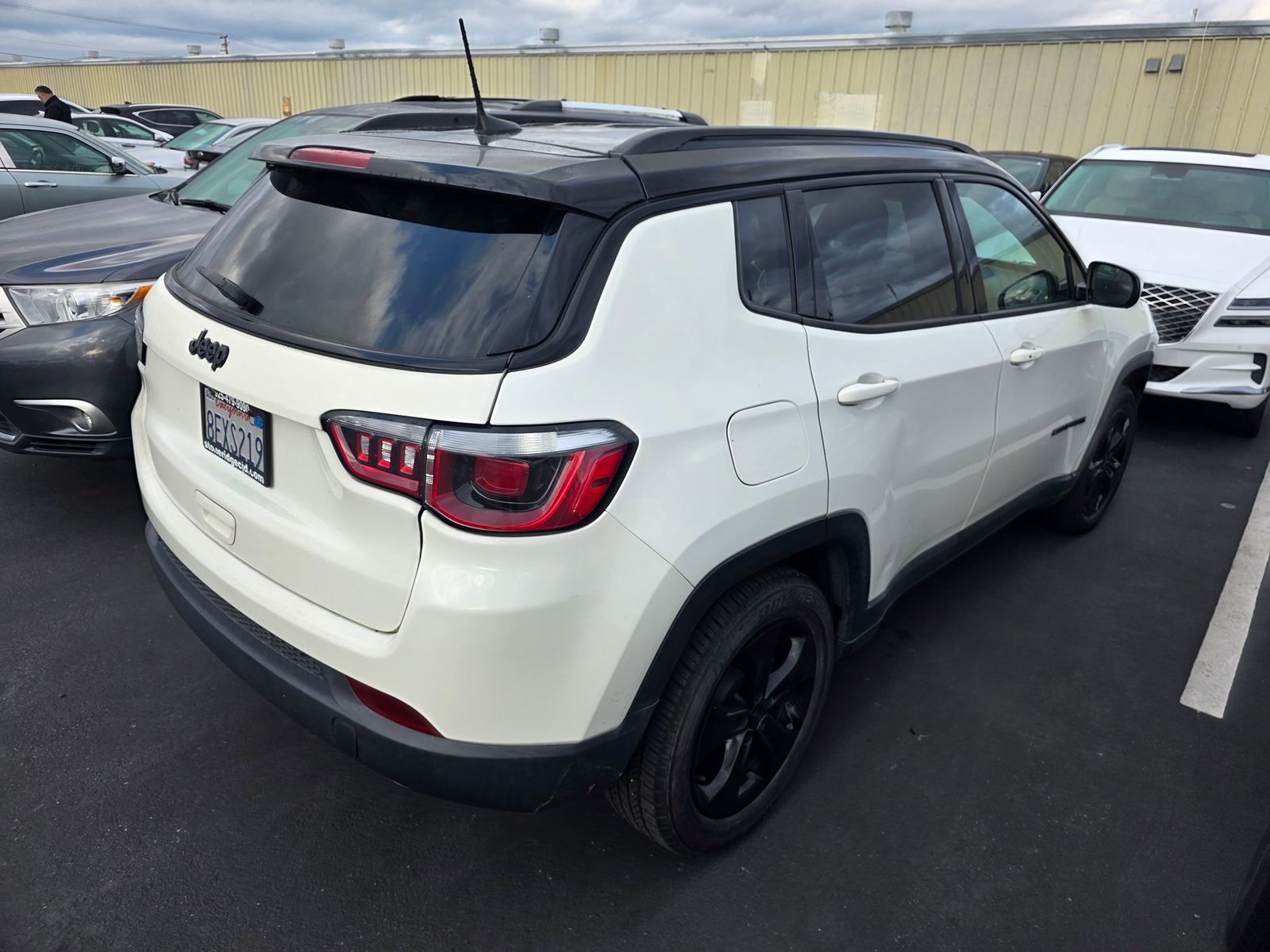 Used 2018 Jeep Compass Altitude w/ Popular Equipment Group image 3