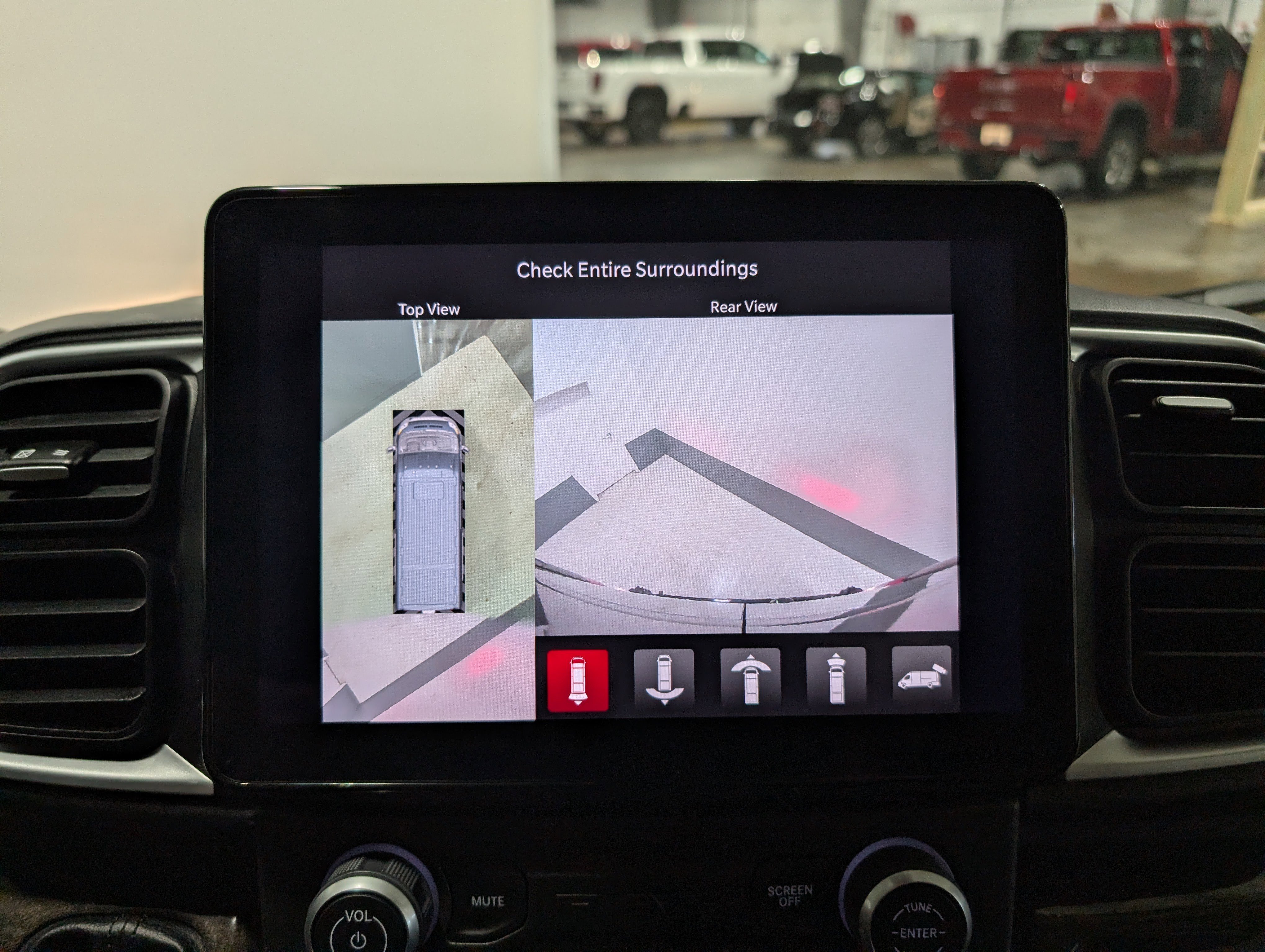 Used 2023 RAM ProMaster 2500 w/ Driver Convenience Group image 30