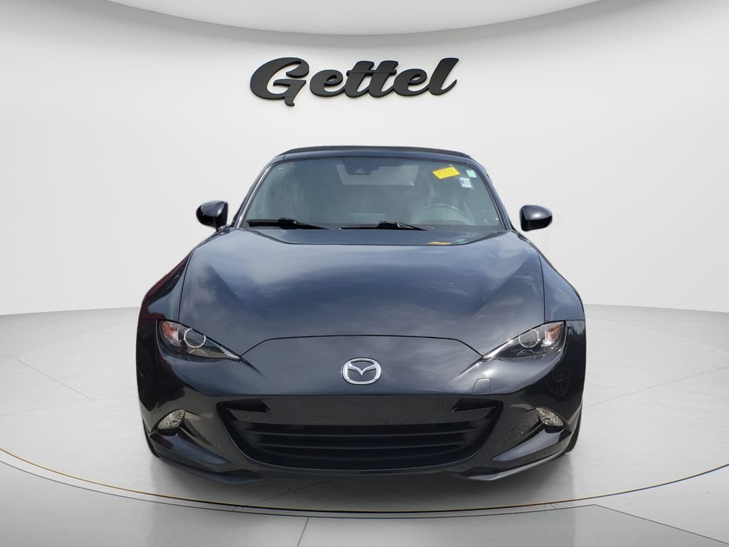 Used 2020 MAZDA MX-5 Miata Sport RWD image 2