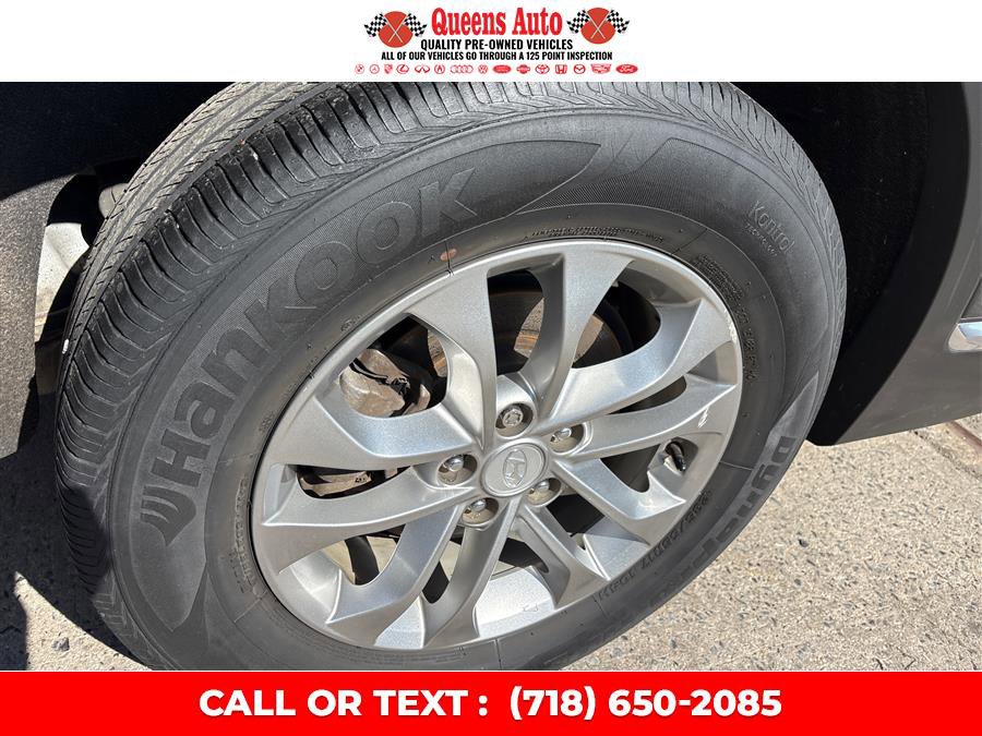 Used 2020 Hyundai Santa Fe SE image 27