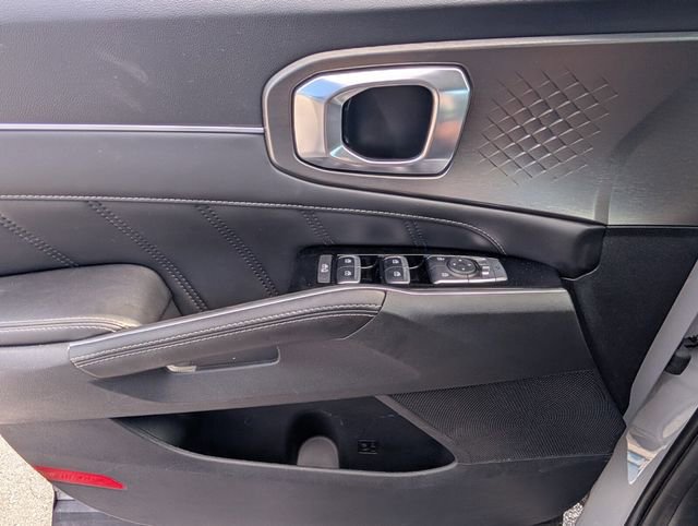 Used 2023 Kia Sorento SX image 36