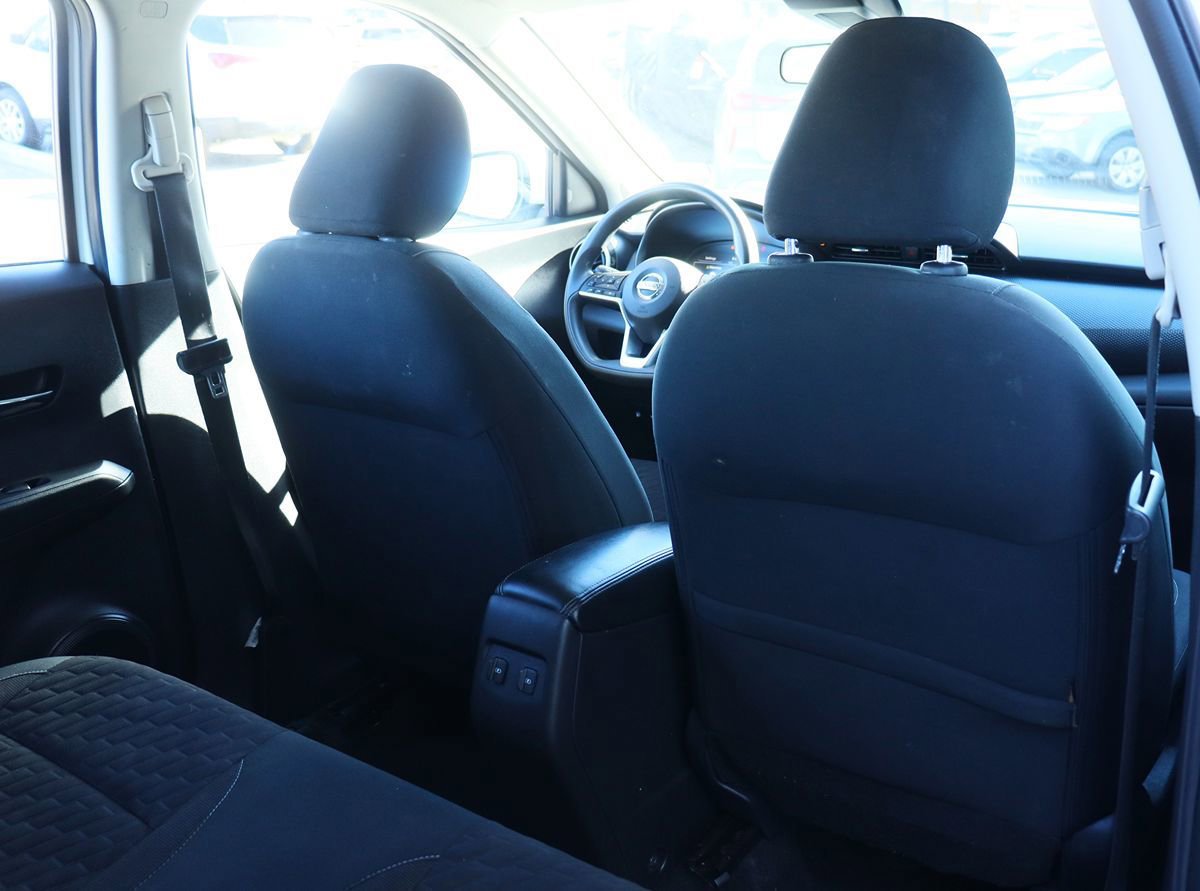 Used 2021 Nissan Kicks SV FWD image 28