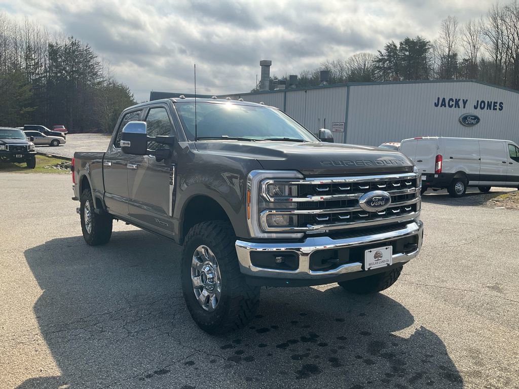 Used 2026 Ford F250 Lariat w/ Chrome Package AWD/4WD image 3