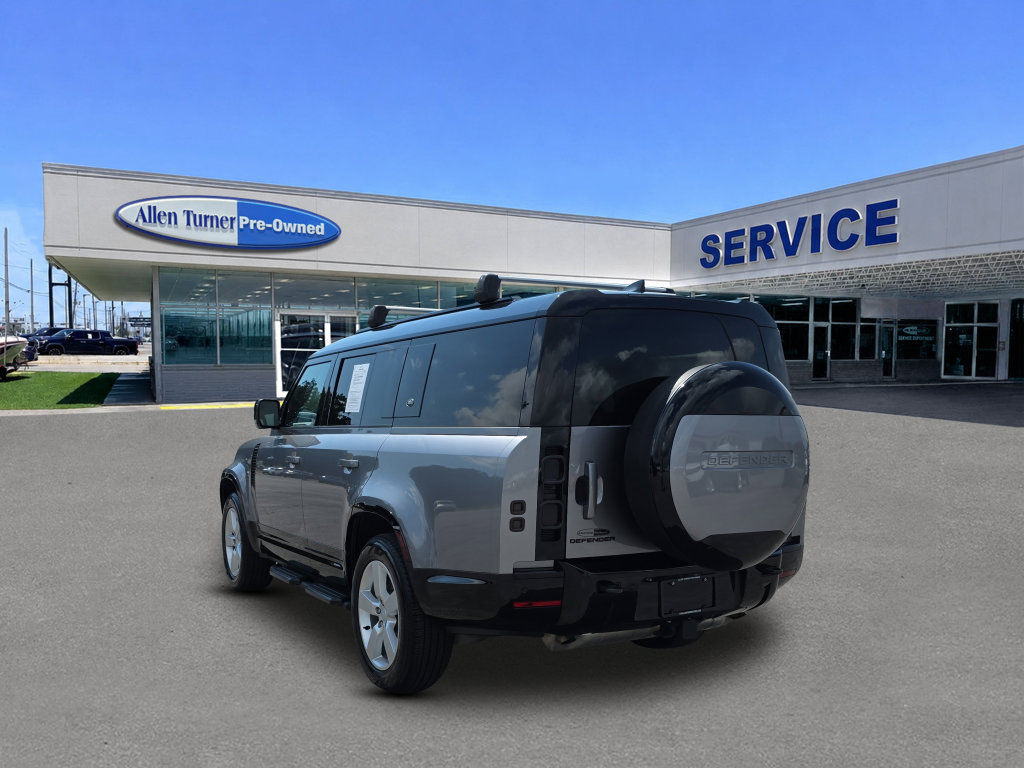 Used 2024 Land Rover Defender 130 X-Dynamic SE AWD/4WD image 6
