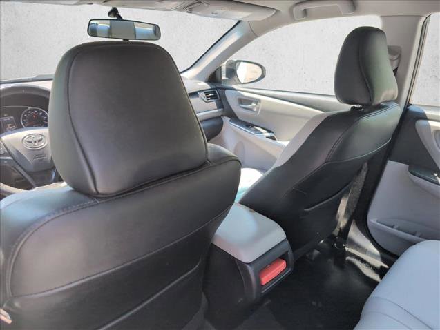 Used 2017 Toyota Camry SE FWD image 17