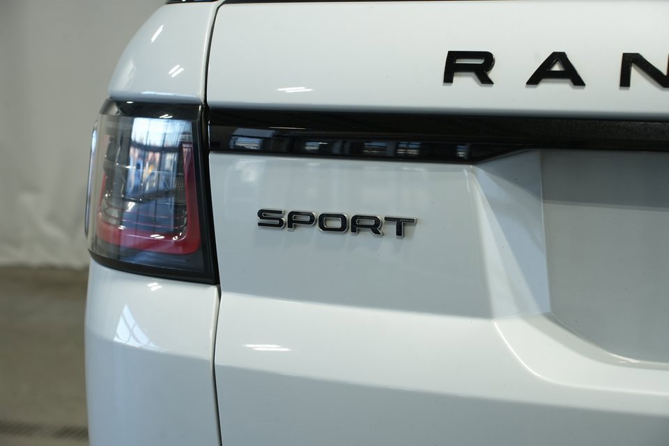 Used 2019 Land Rover Range Rover Sport HSE Dynamic image 16