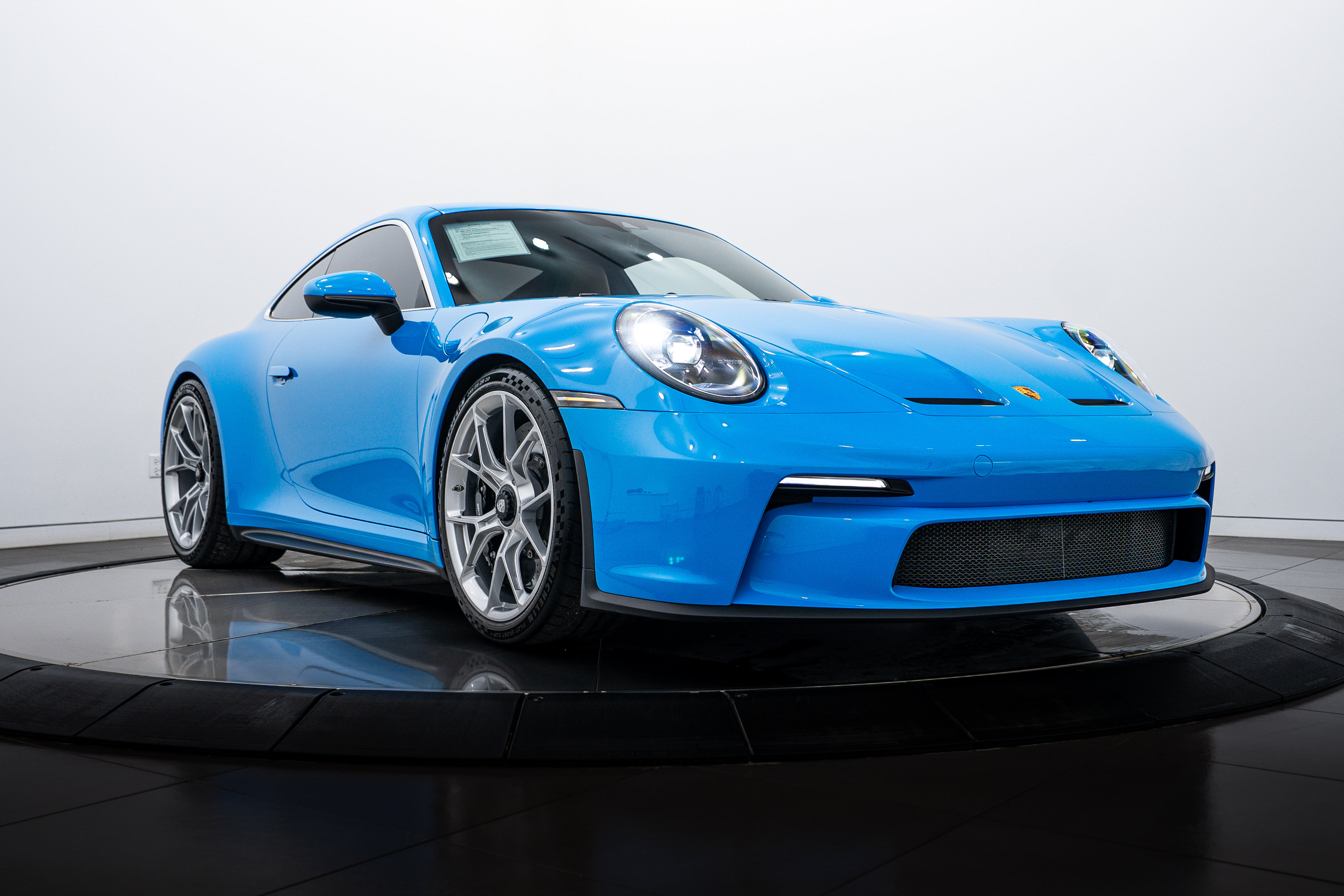 Certified 2022 Porsche 911 GT3 RWD image 10